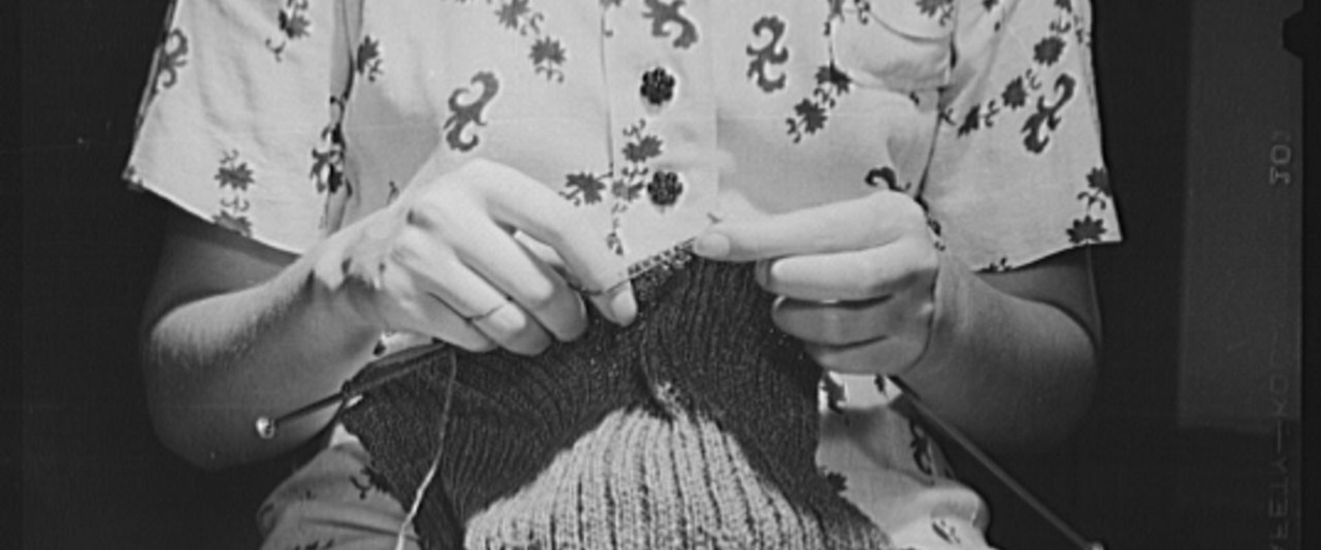 The History of Knitting: From Genderless Weaving to a Feminine Hobby